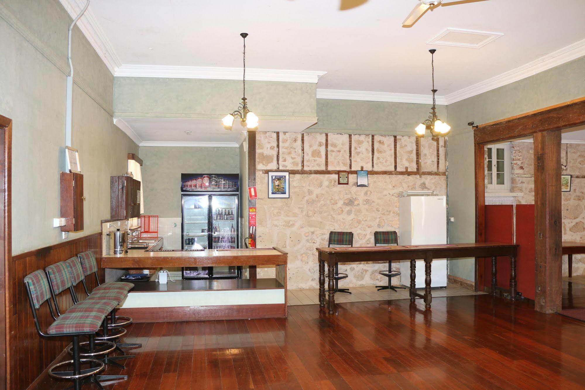 The Priory Hotel Dongara Εξωτερικό φωτογραφία